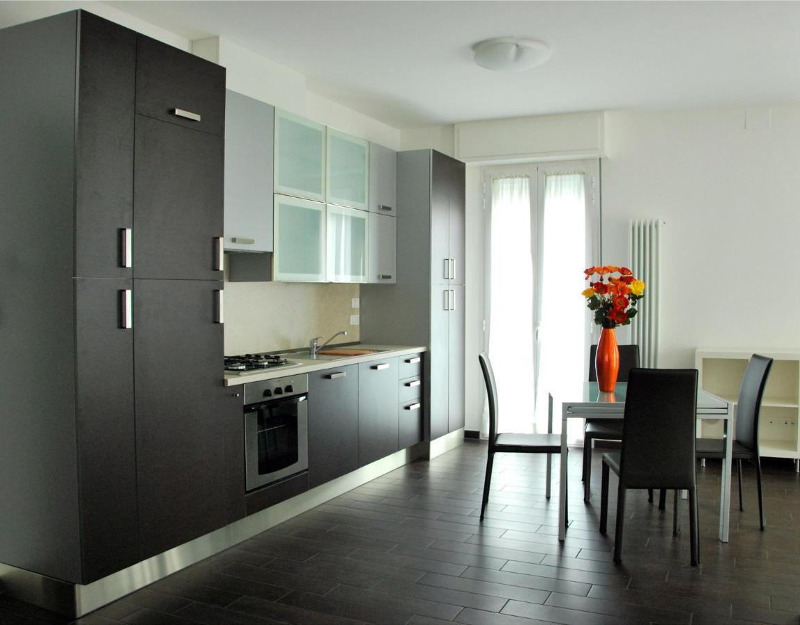Casa Vacanze Aurora Centro Rimini Buitenkant foto