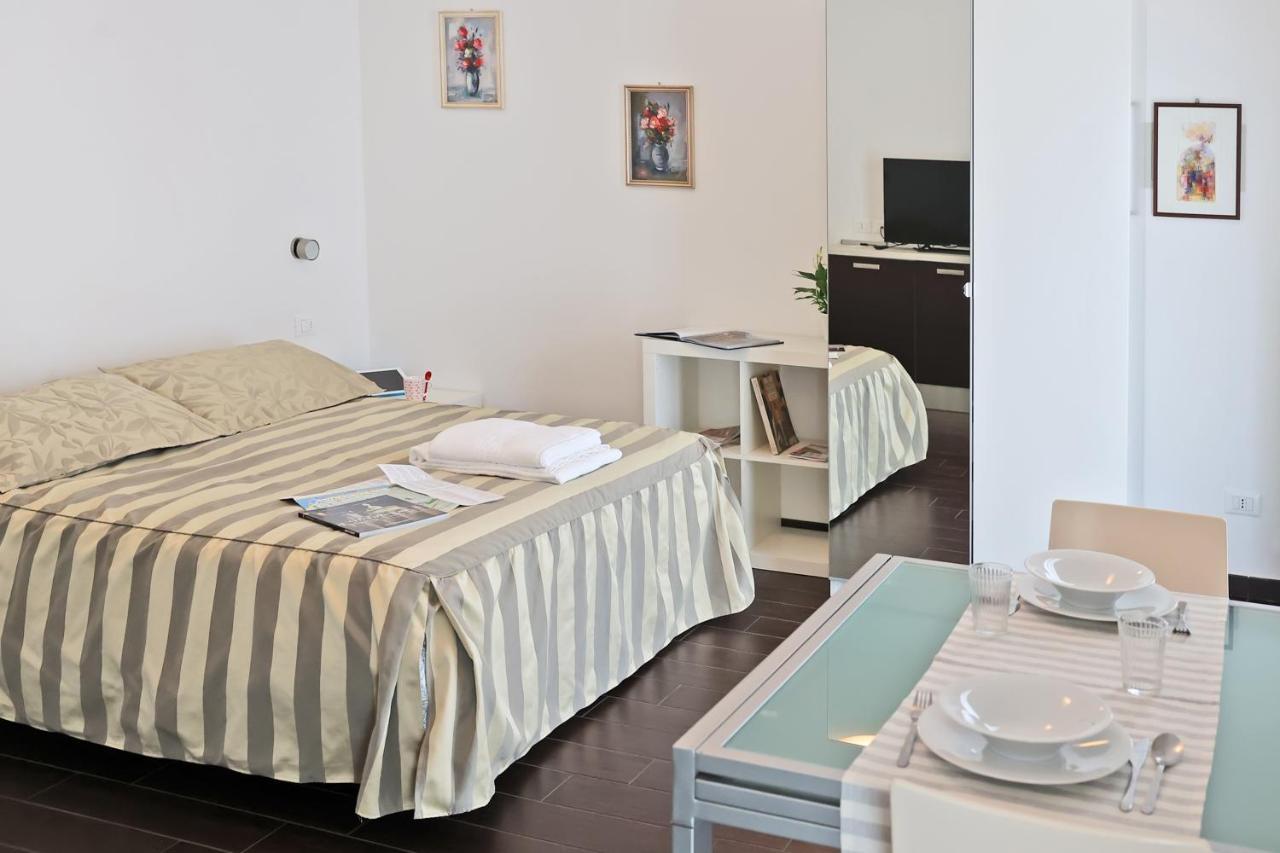 Casa Vacanze Aurora Centro Rimini Buitenkant foto