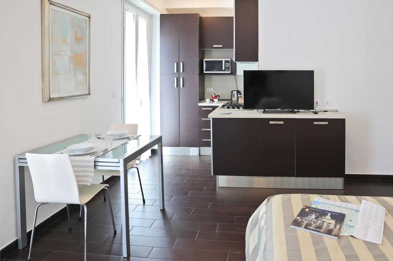 Casa Vacanze Aurora Centro Rimini Buitenkant foto