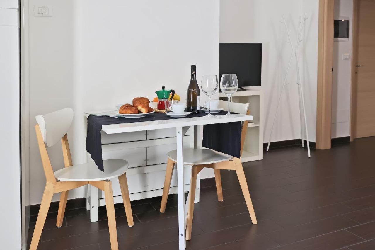 Casa Vacanze Aurora Centro Rimini Buitenkant foto