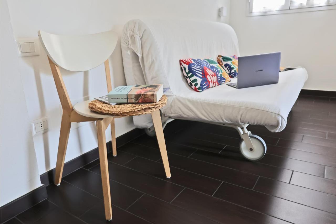 Casa Vacanze Aurora Centro Rimini Buitenkant foto