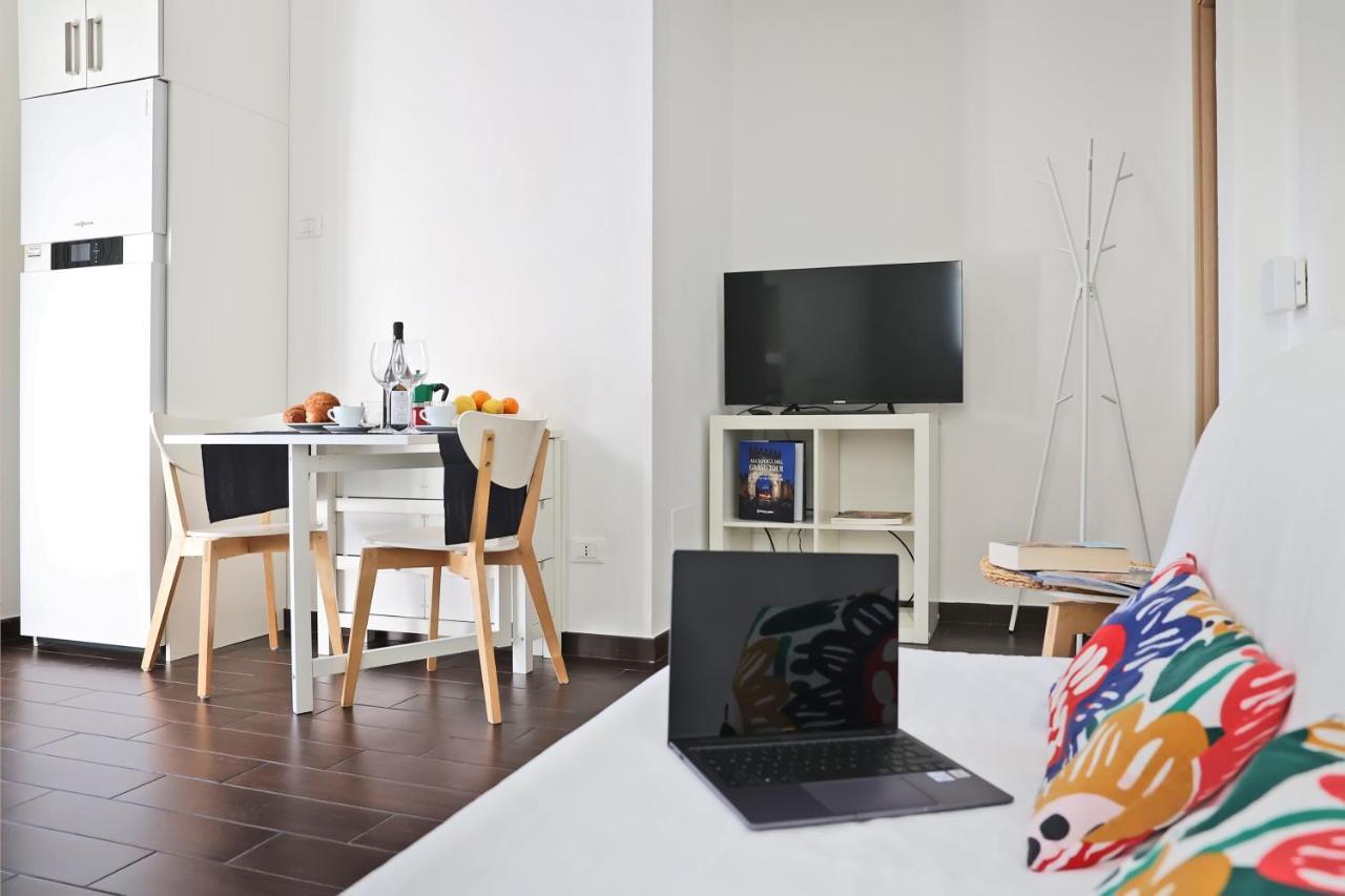 Casa Vacanze Aurora Centro Rimini Buitenkant foto