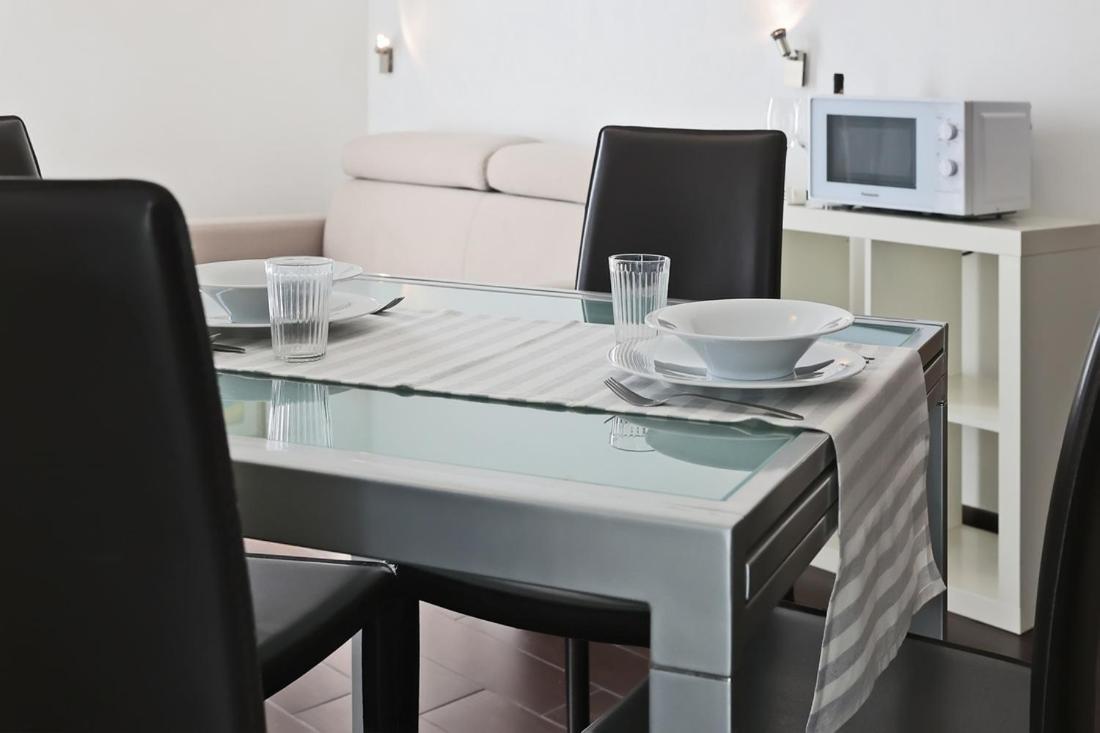 Casa Vacanze Aurora Centro Rimini Buitenkant foto