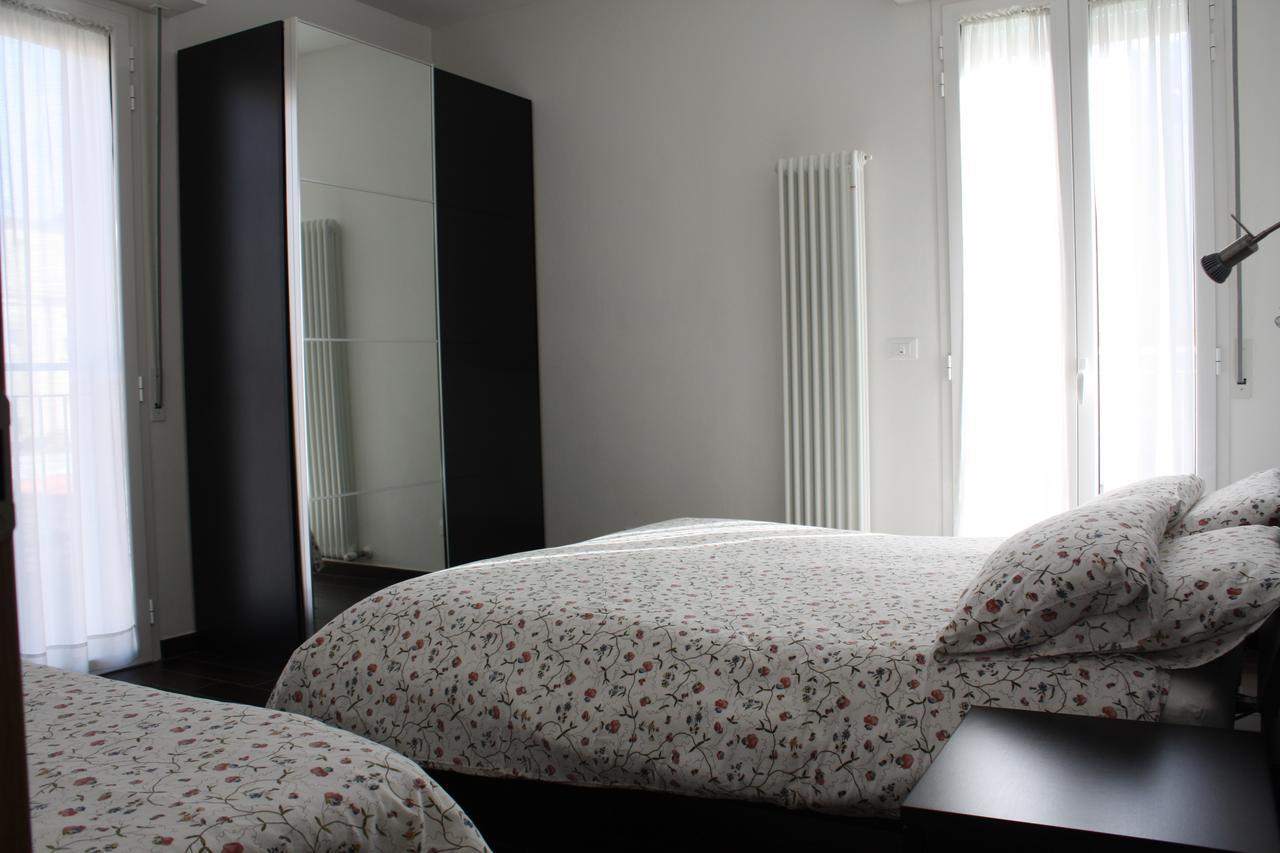 Casa Vacanze Aurora Centro Rimini Buitenkant foto